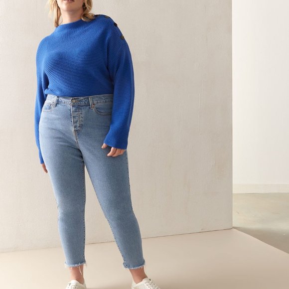 NWT Levi's Premium High-Waisted Wedgie Jean - Picture 2 of 6